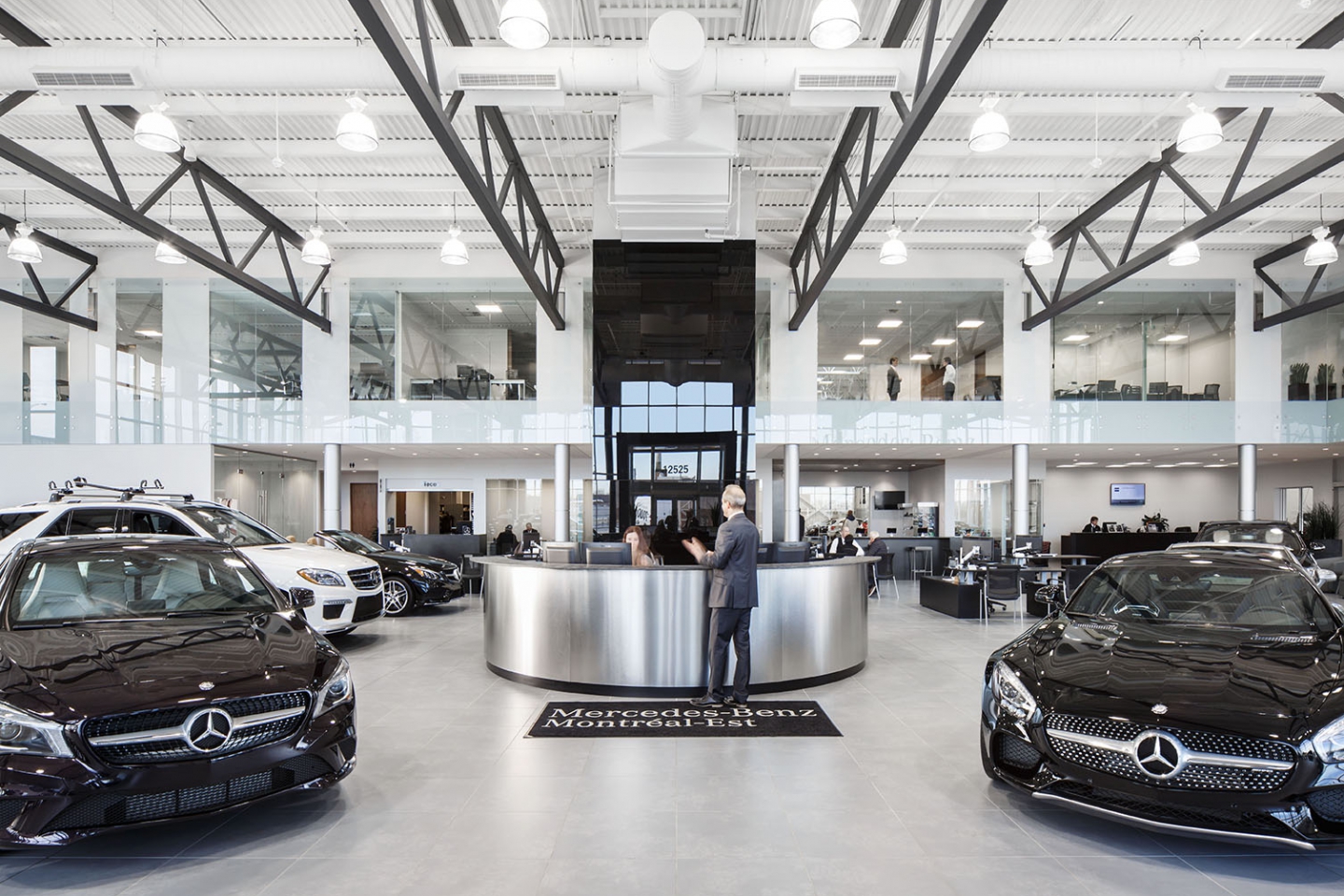 Mercedes-Benz<br>2015