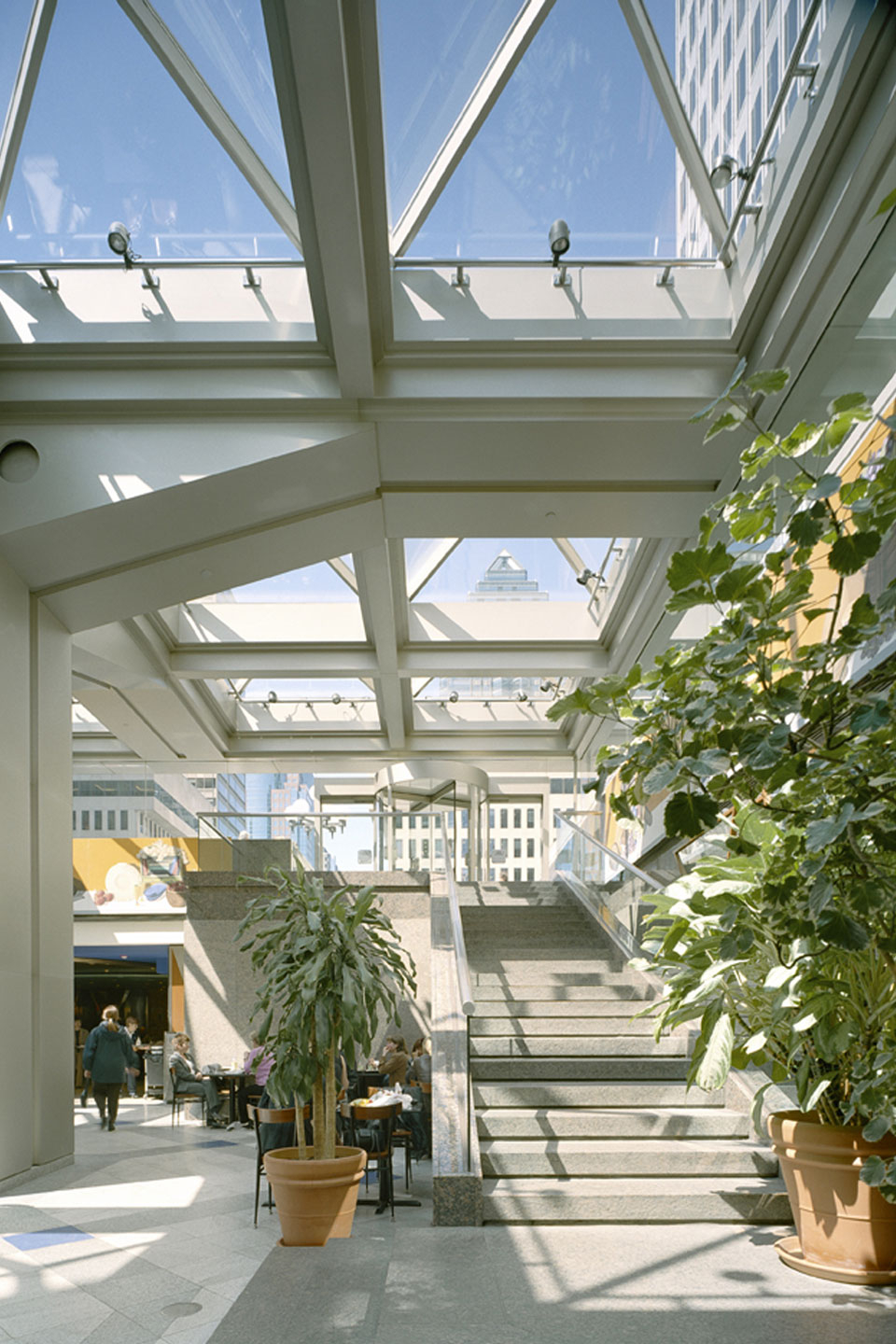 Place Ville-Marie Halls<br>1992