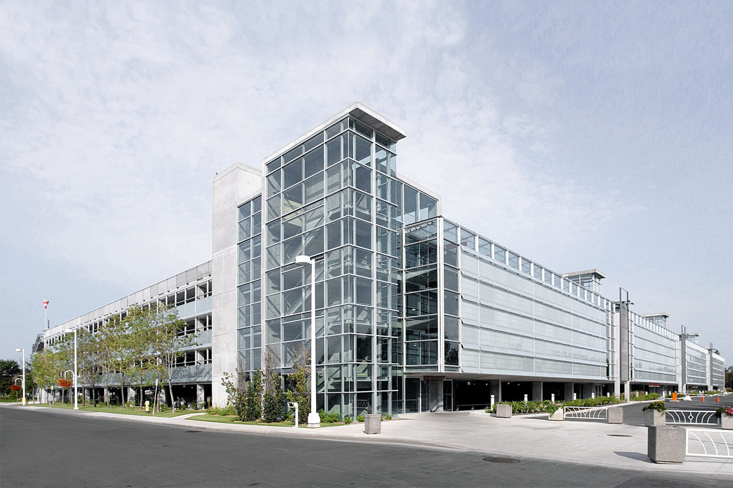 Lac Leamy Hotel & Casino Parking<br>2002